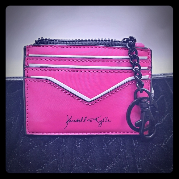 NWT Pink & Black Coin Purse 👛 - Picture 2 of 7